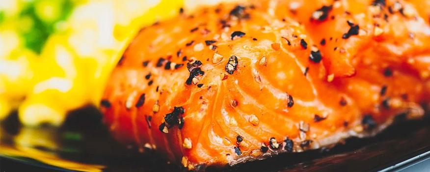 Cómo cocinar salmón, una opción que no te defraudará
